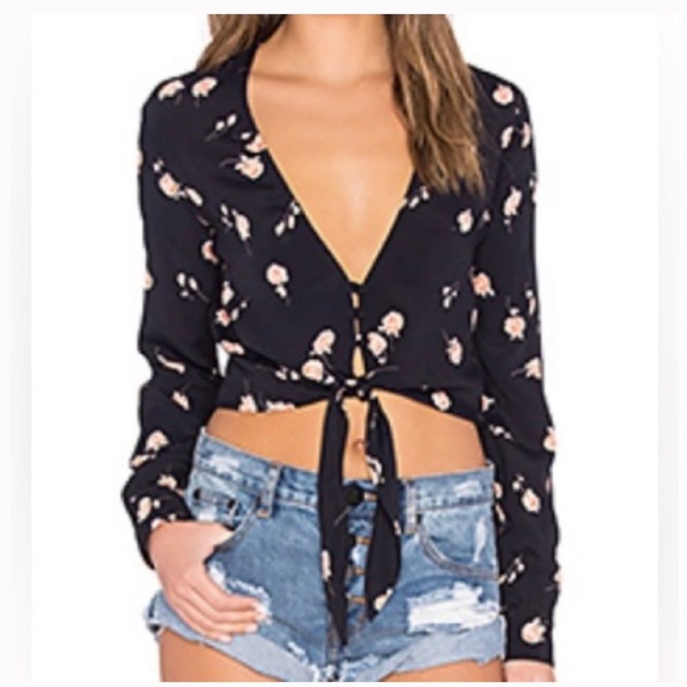 FLYNN SKYE Riley Floral Long Sleeve Crop Top Black Rosebud